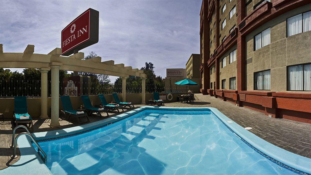 Fiesta Inn Guadalajara Expo Zapopan Exteriér fotografie